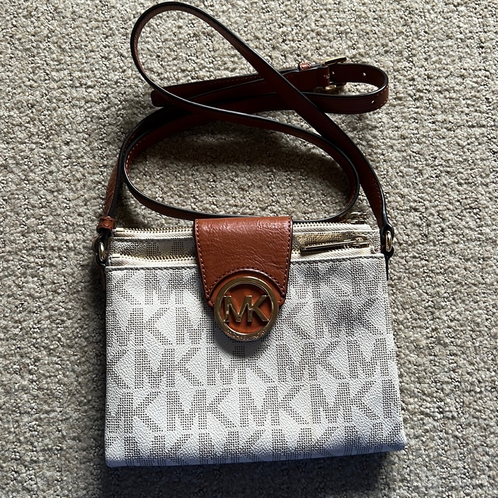 Michael Kors Crossbody